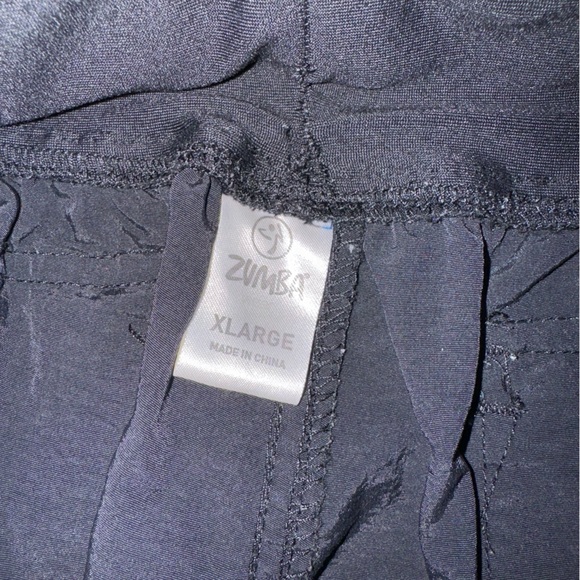 EUC - ZUMBA Wear Adjustable Cargo Workout Pants - Picture 6 of 11